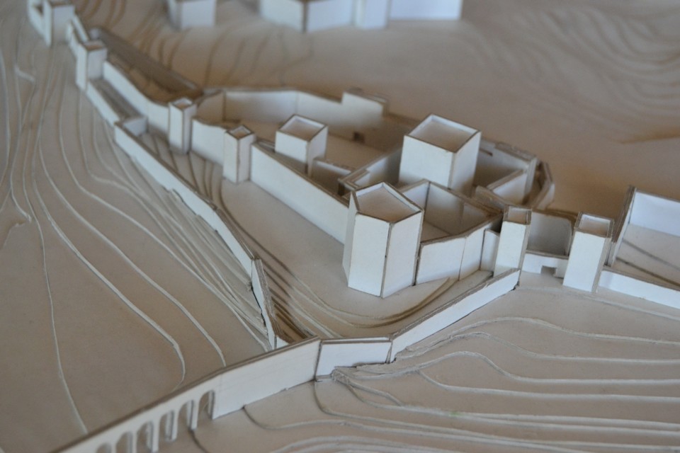 Castelo de Coimbra maqueta.JPG