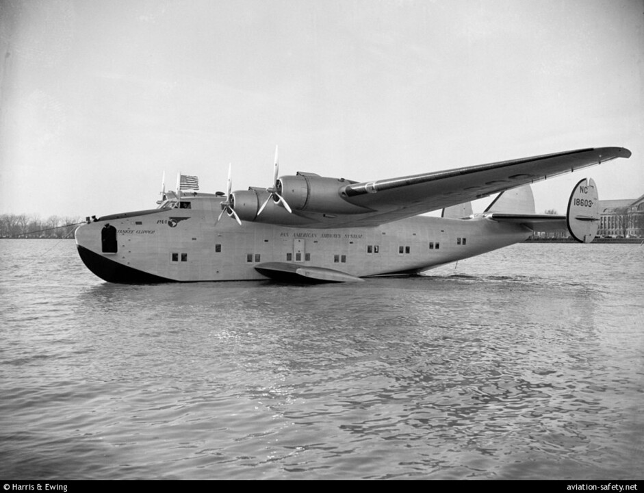 yankee clipper antes do acidente.jpg