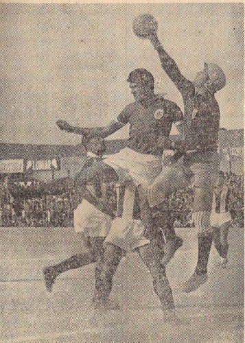 1957-58fcb-benfica--taça.jpg