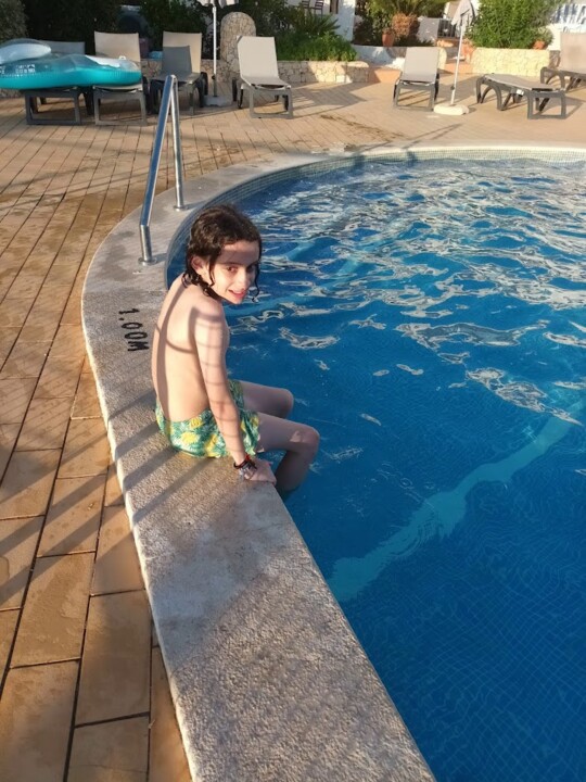 Não me canso disto piscina1.jpg