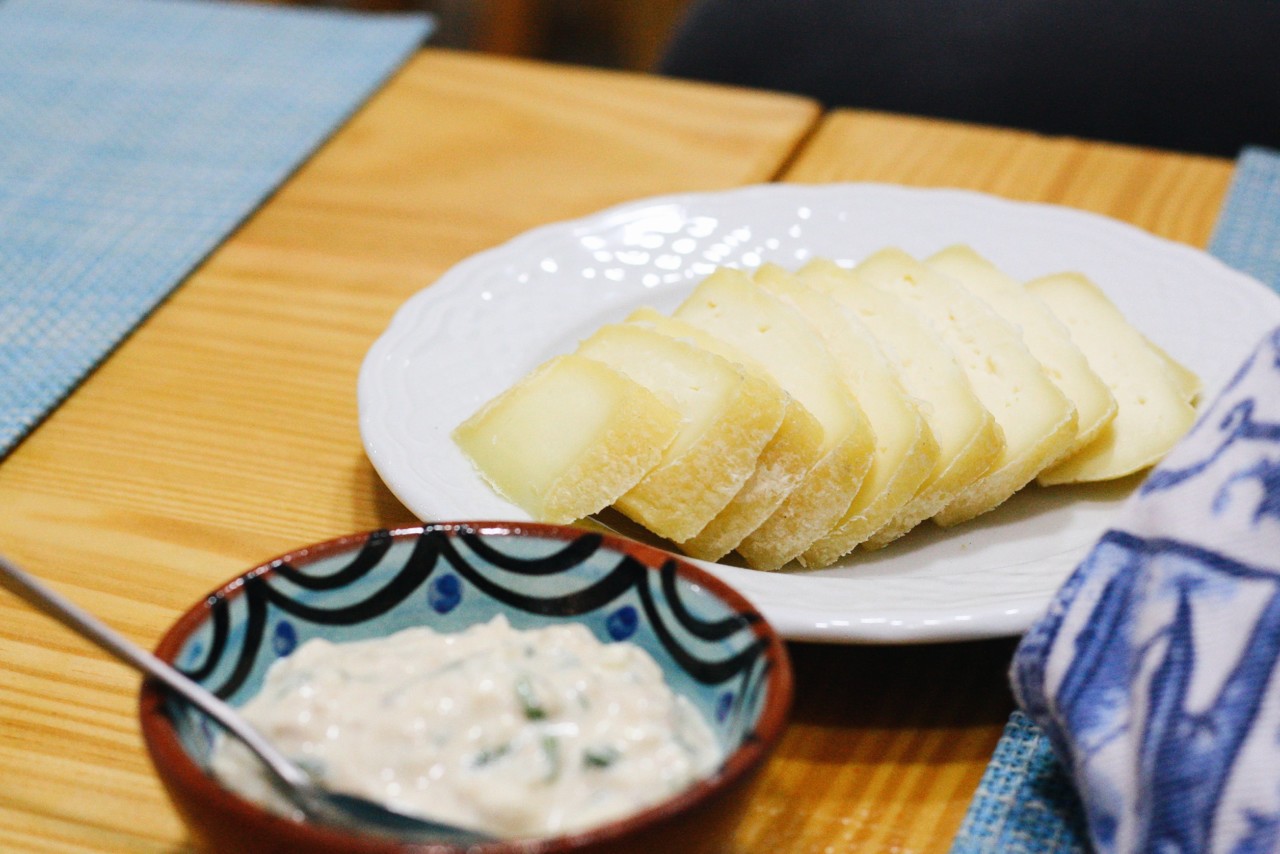 petisco-saloio-queijo-pate.jpg