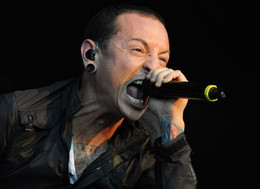 120621_chester_bennington_live_dpa_g.jpg