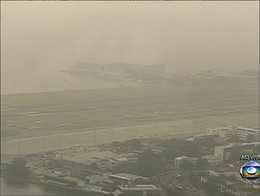 Aeroporto Santos Dumont permanece fechado desde as