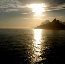 Praia e Pedra do Arpoador - Por do Sol em Ipanema